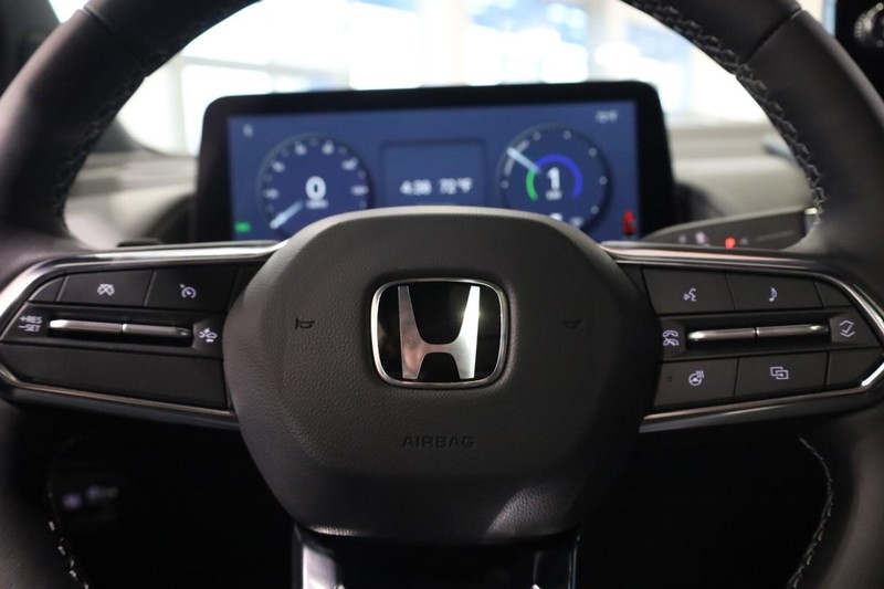Honda Prologue Vehicle Full-screen Gallery Image 11