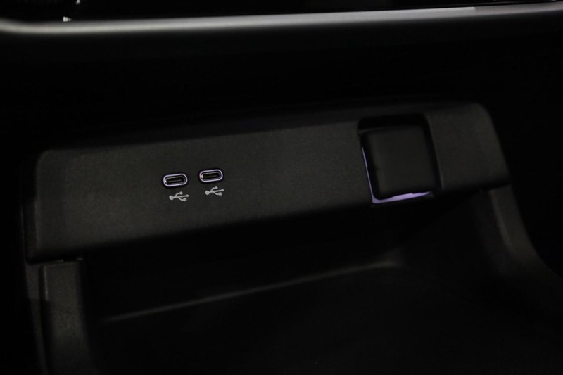 Honda Prologue Vehicle Full-screen Gallery Image 16