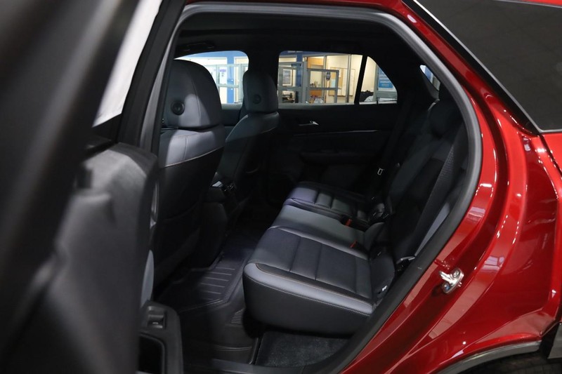 Honda Prologue Vehicle Full-screen Gallery Image 22