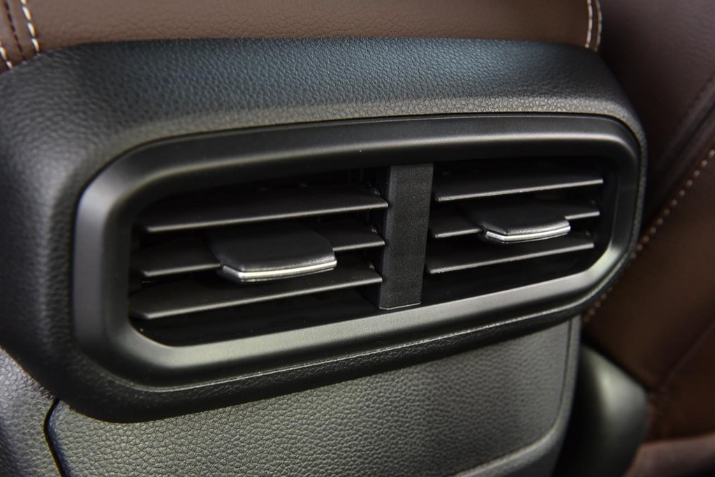 Honda Ridgeline Vehicle Image 29