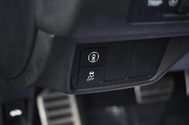 Honda Accord Sedan Vehicle Full-screen Gallery Image 10