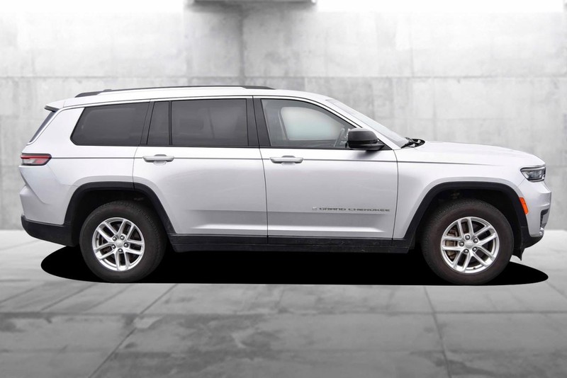 Jeep Grand Cherokee L Vehicle Image 05