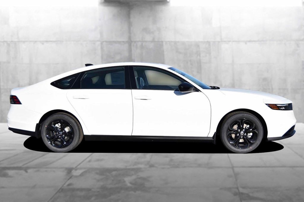 Honda Accord Sedan Vehicle Image 05