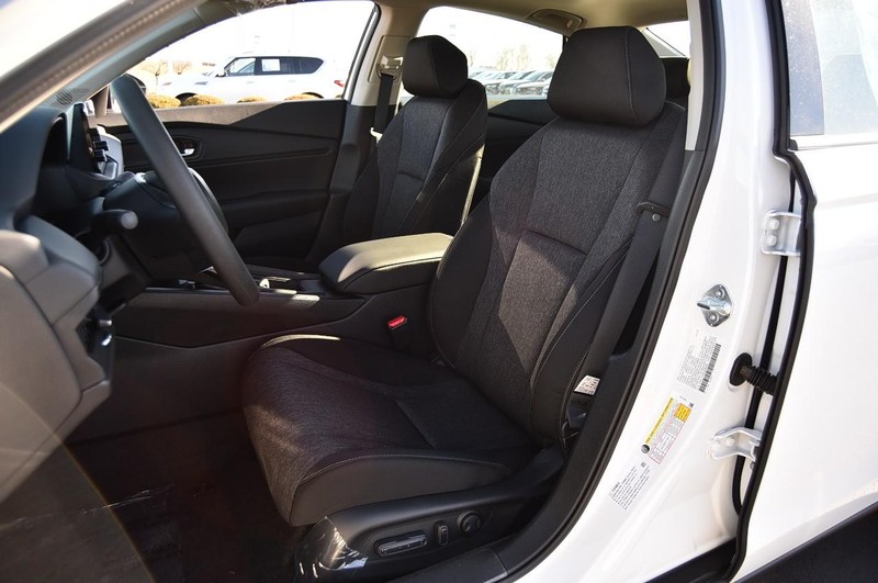 Honda Accord Sedan Vehicle Image 18