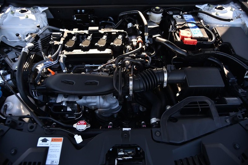 Honda Accord Sedan Vehicle Image 24