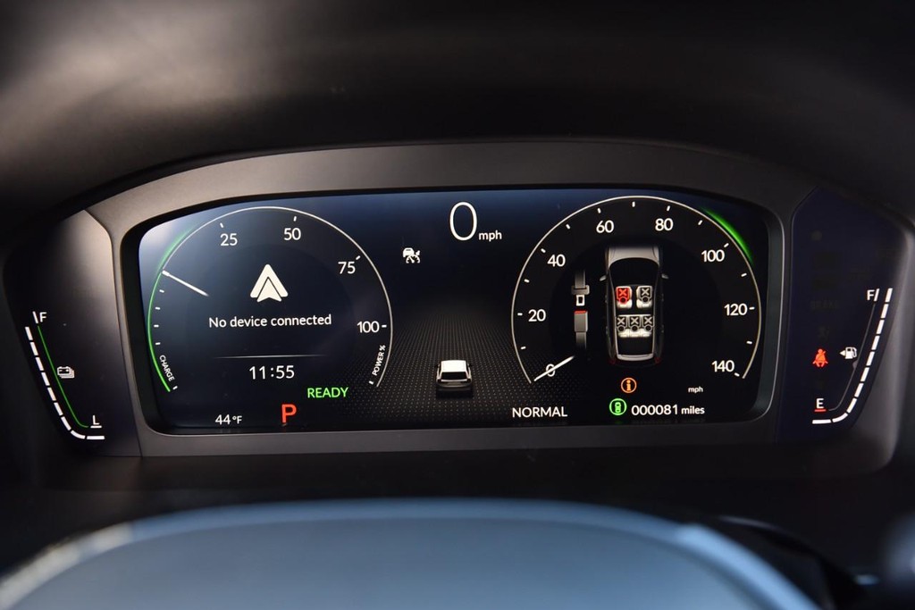 Honda CR-V Hybrid Vehicle Image 12