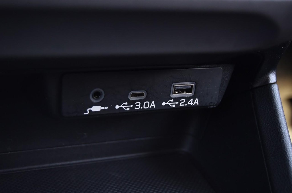 Subaru Crosstrek Vehicle Image 14