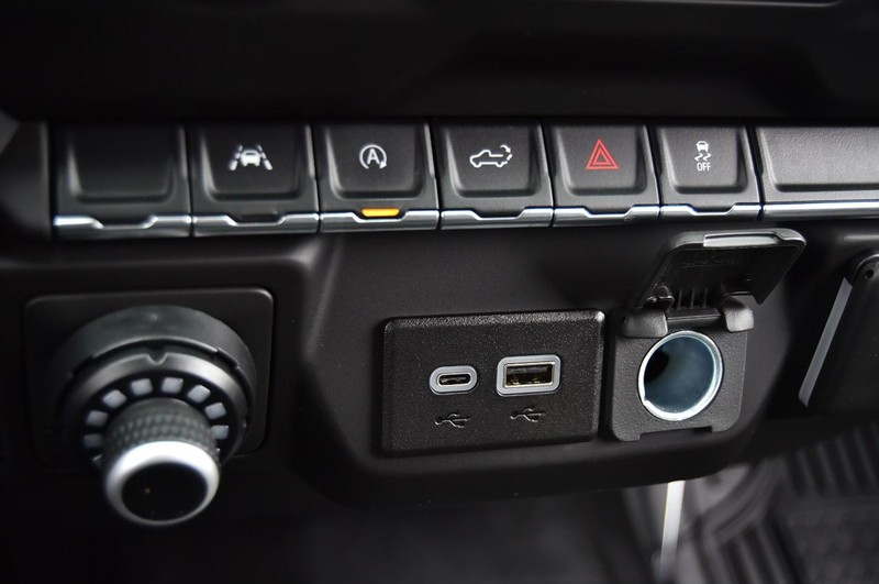 GMC Sierra 1500 Vehicle Image 16