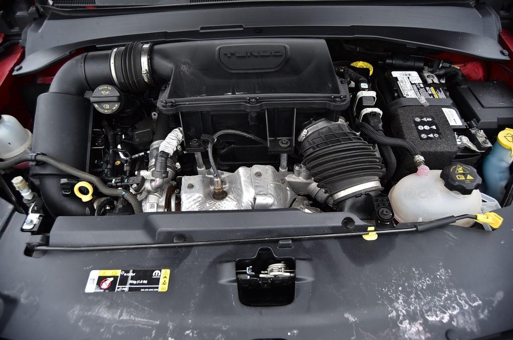 Jeep Compass Vehicle Image 25