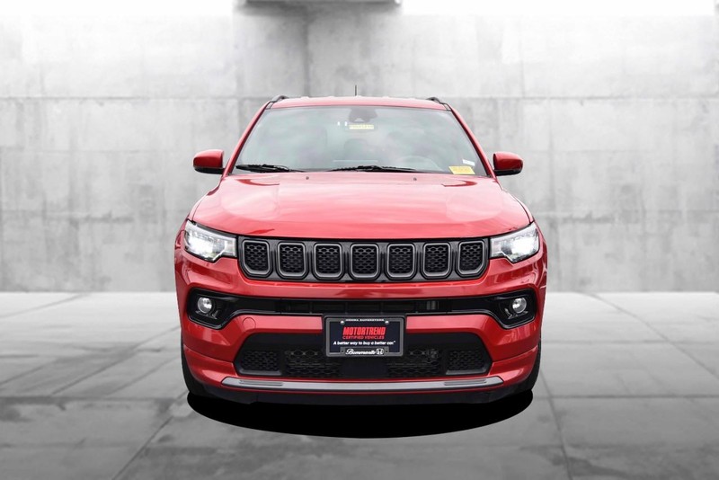 Jeep Compass Vehicle Image 04