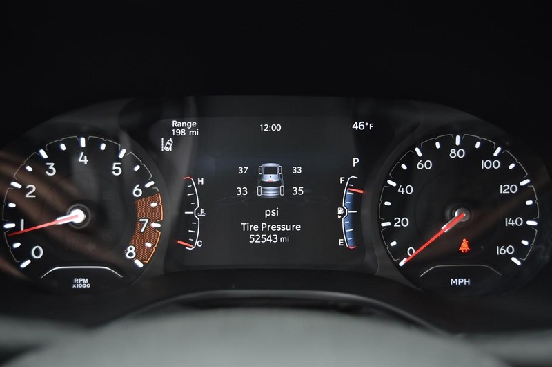 Jeep Compass Vehicle Image 12