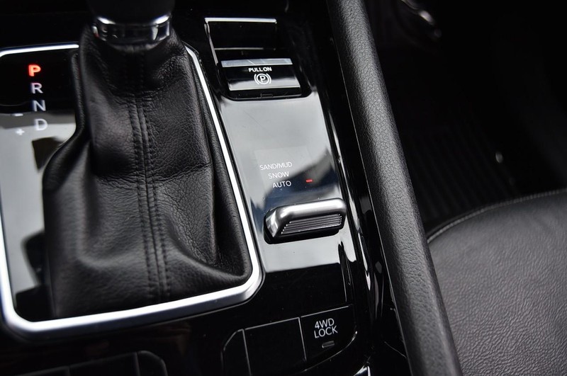 Jeep Compass Vehicle Image 17