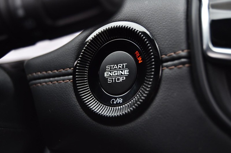 Jeep Compass Vehicle Image 18