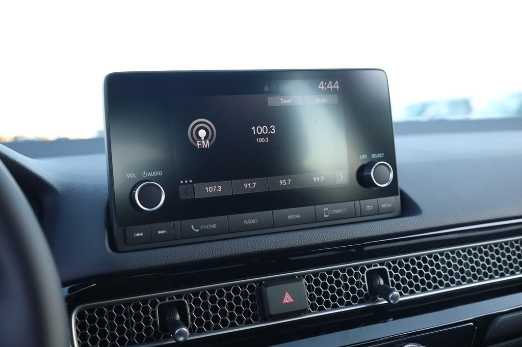 Honda Civic Hatchback Vehicle Image 11