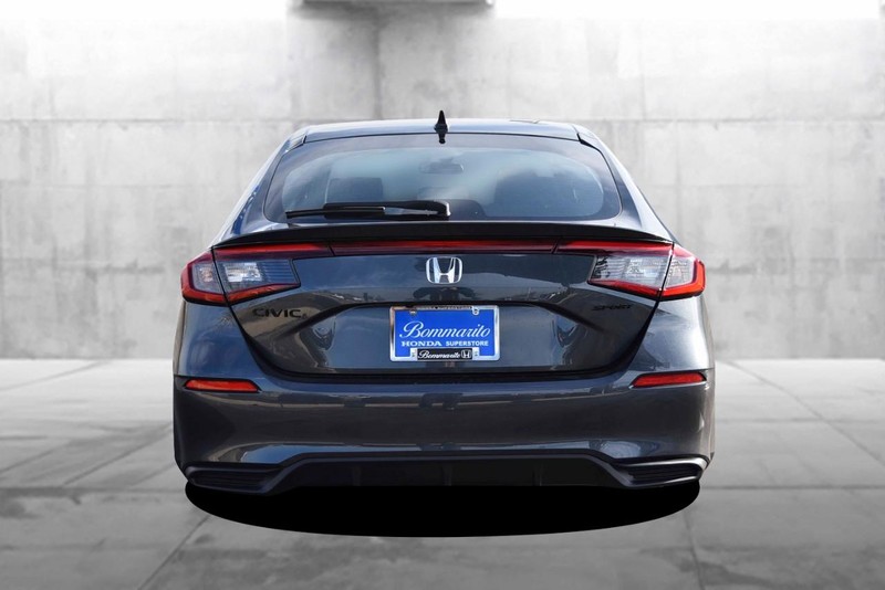 Honda Civic Hatchback Vehicle Image 06