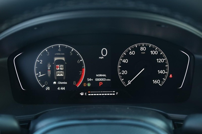 Honda Civic Hatchback Vehicle Image 10