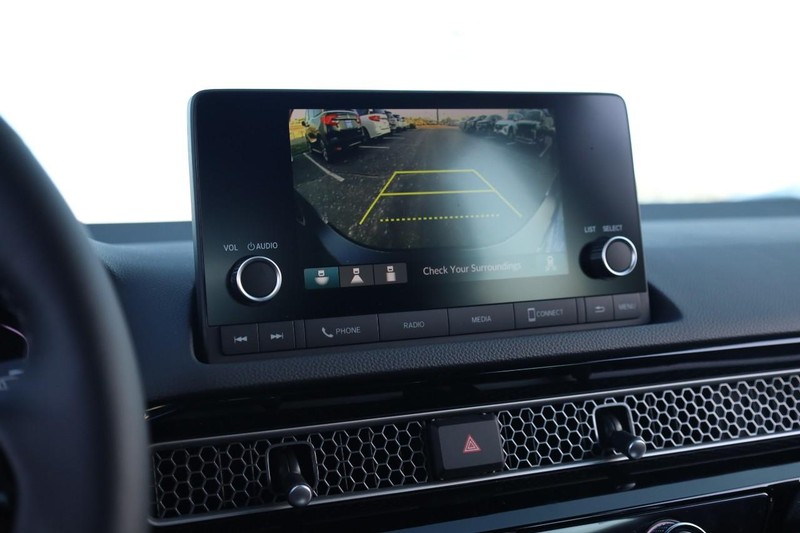 Honda Civic Hatchback Vehicle Image 12