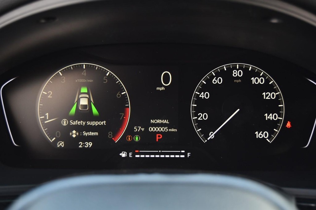 Honda Civic Hatchback Vehicle Image 11