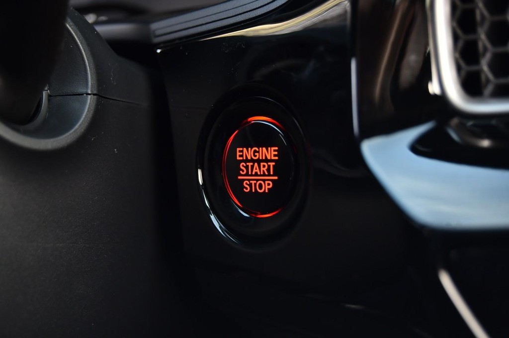 Honda Civic Hatchback Vehicle Image 18