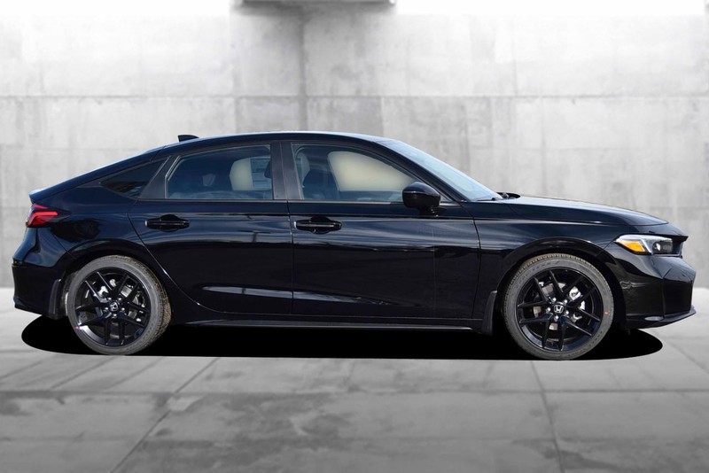 Honda Civic Hatchback Vehicle Image 05