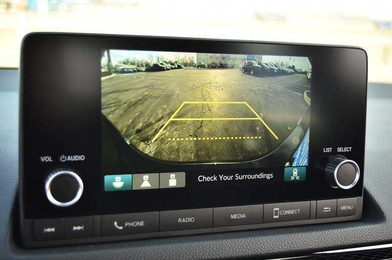 Honda Civic Hatchback Vehicle Image 12