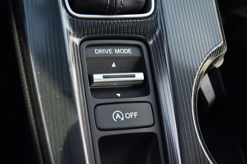 Honda Civic Hatchback Vehicle Image 17