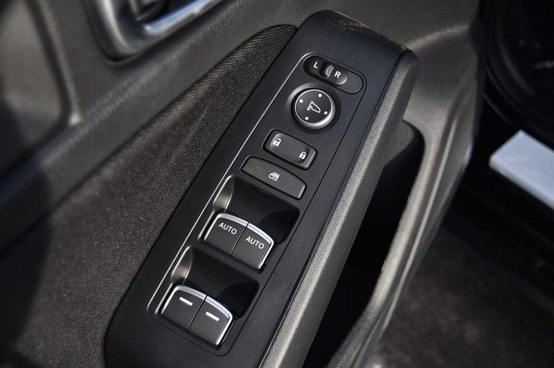 Honda Civic Hatchback Vehicle Image 08