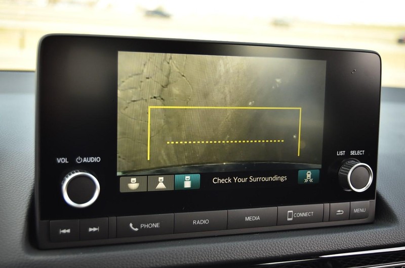 Honda Civic Hatchback Vehicle Image 13