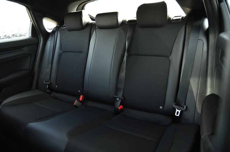 Honda Civic Hatchback Vehicle Image 22