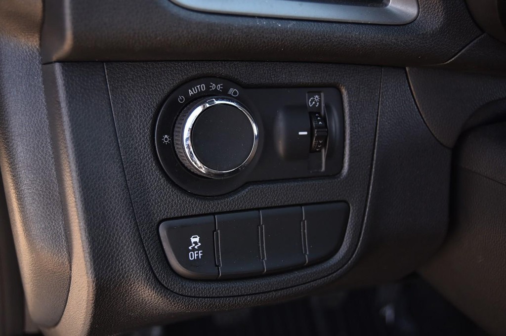 Chevrolet Spark Vehicle Full-screen Gallery Image 08