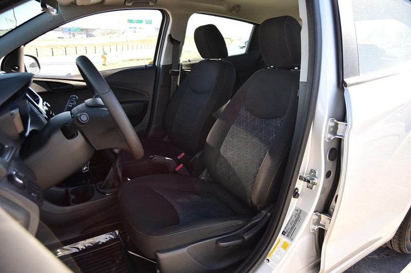 Chevrolet Spark Vehicle Image 16