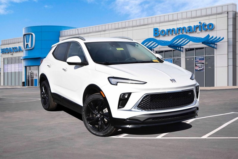 Buick Encore GX Vehicle Full-screen Gallery Image 01