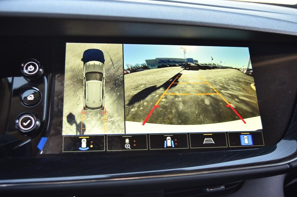 Buick Envision Vehicle Full-screen Gallery Image 13