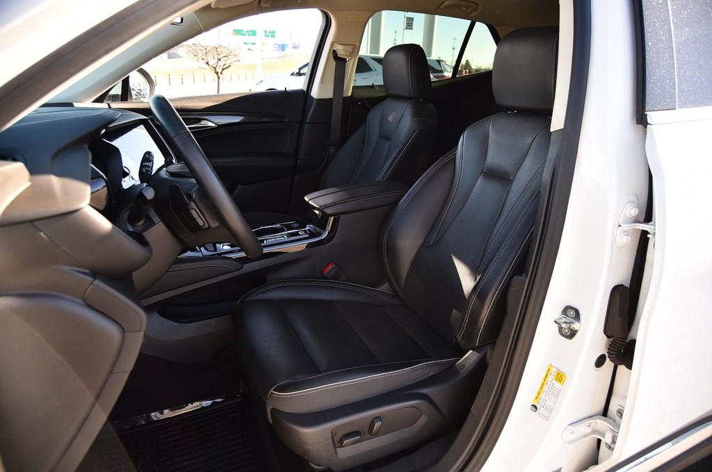 Buick Envision Vehicle Full-screen Gallery Image 24