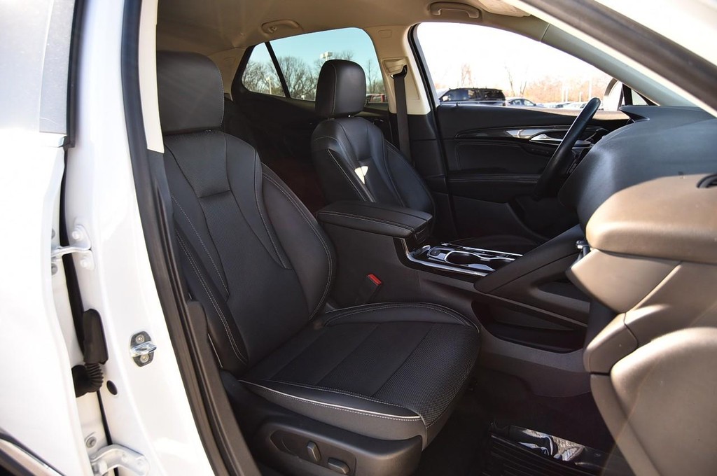 Buick Envision Vehicle Full-screen Gallery Image 25