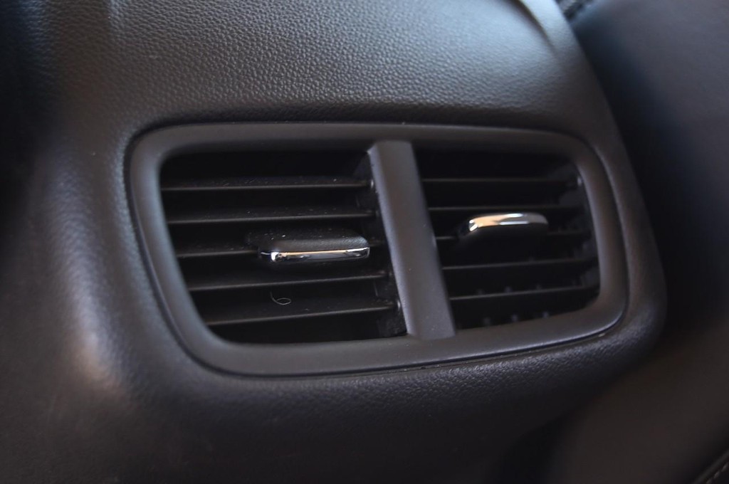 Buick Envision Vehicle Full-screen Gallery Image 27