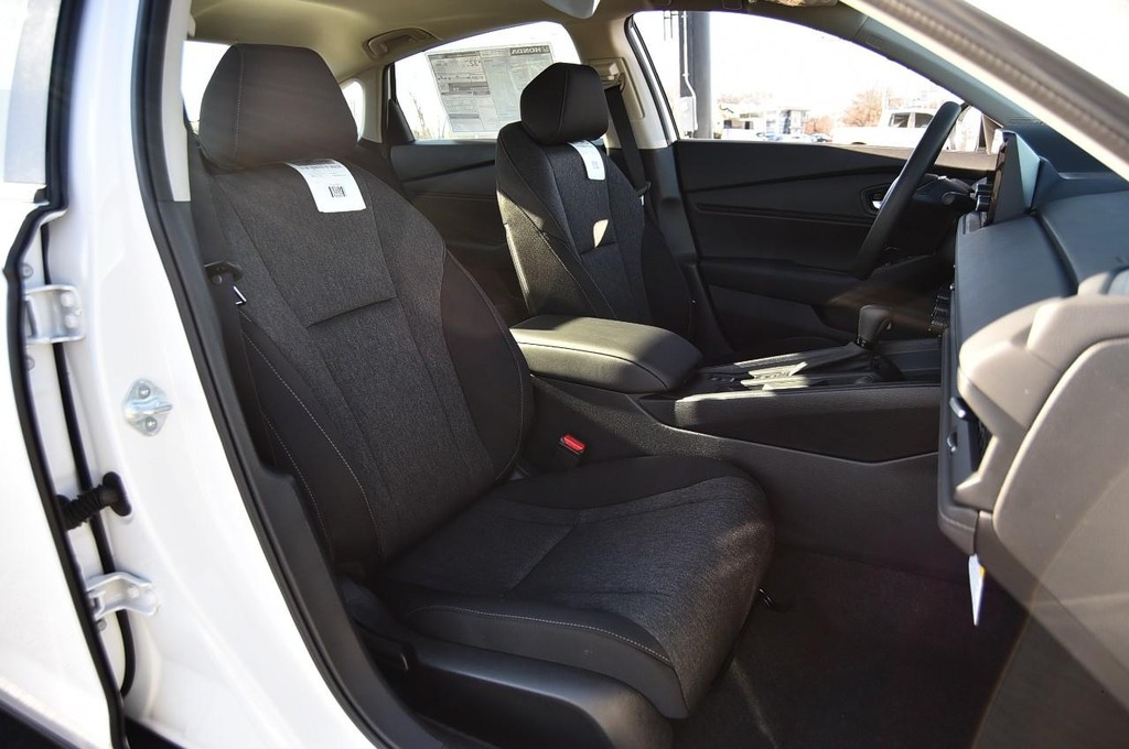 Honda Accord Sedan Vehicle Image 20