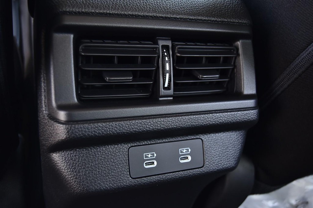 Honda Accord Sedan Vehicle Image 23