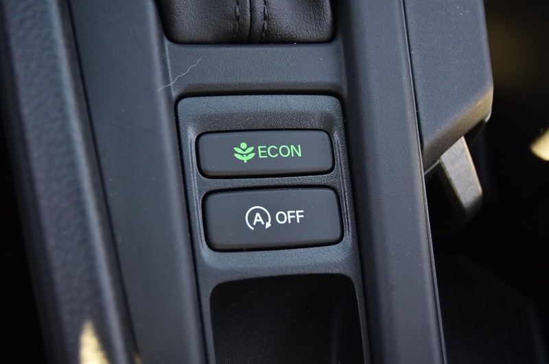 Honda Accord Sedan Vehicle Image 16