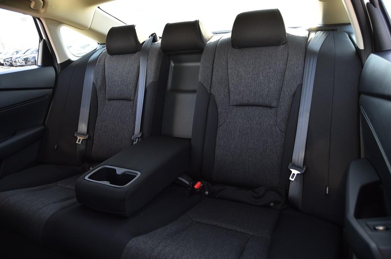 Honda Accord Sedan Vehicle Image 22