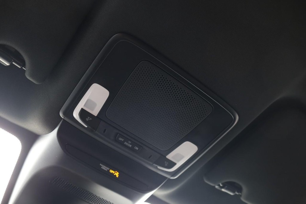 Honda HR-V Vehicle Image 15