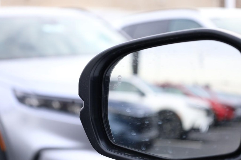 Honda HR-V Vehicle Image 18