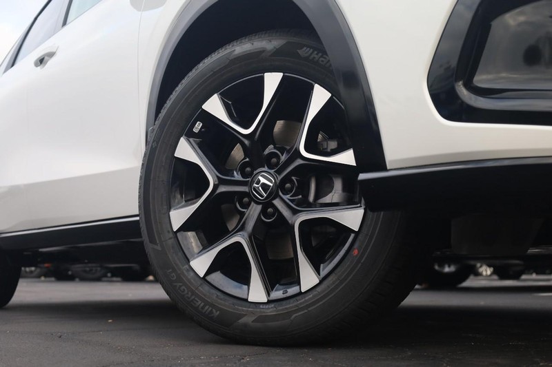 Honda HR-V Vehicle Image 03