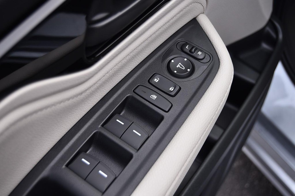 Honda Odyssey Vehicle Full-screen Gallery Image 8