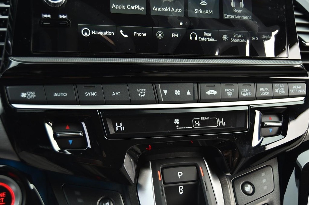 Honda Odyssey Vehicle Full-screen Gallery Image 16