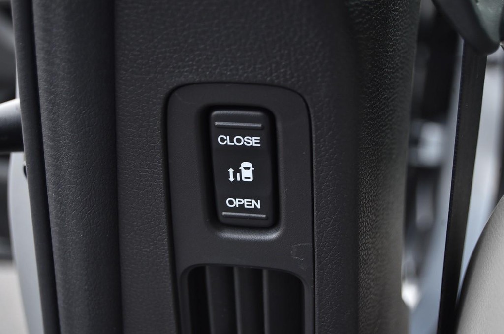 Honda Odyssey Vehicle Full-screen Gallery Image 29