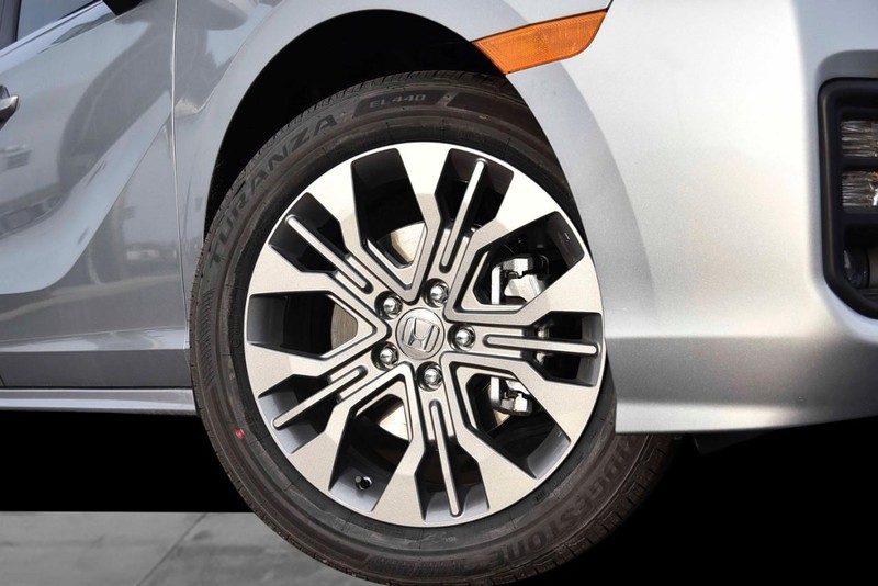 Honda Odyssey Vehicle Image 03