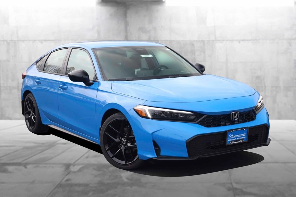 Honda Civic Hatchback Vehicle Image 02