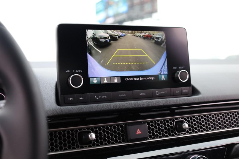 Honda Civic Hatchback Vehicle Image 12