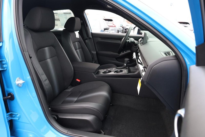 Honda Civic Hatchback Vehicle Image 23